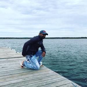 Meet your Posher, Satya